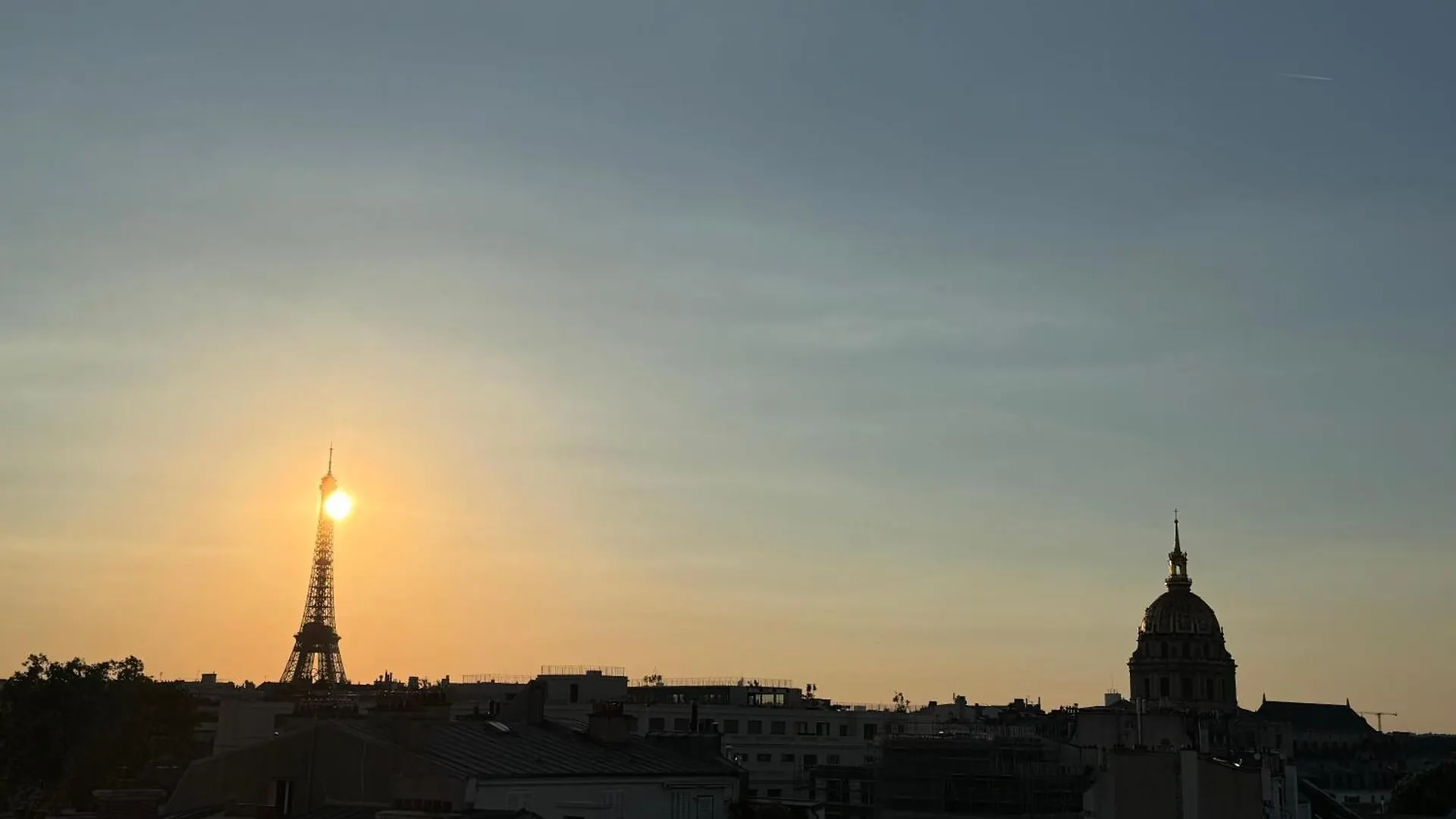 Eiffel Tower View + Terrace Saint Germain Des Pres Paris